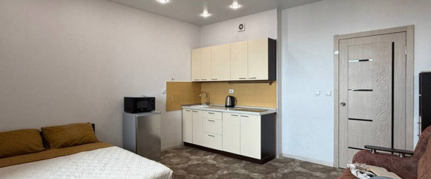 Home Hotel "Квартира студия"