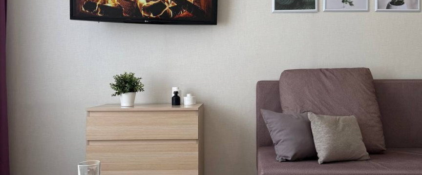 Home Hotel "Квартира студия"