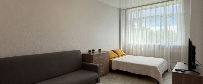 HOME HOTEL "1-комнатная Просторная квартира в Тихом районе"
